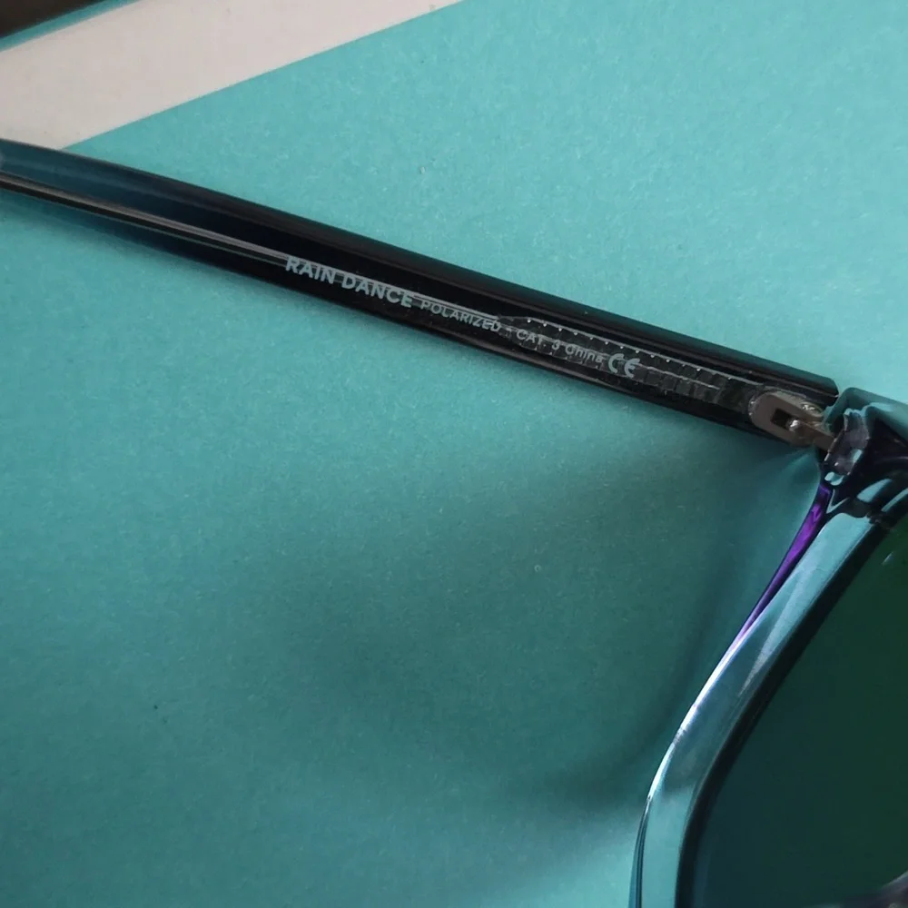 Blenders Womens Blue Gradient Polarized Sunglasses * Rain Dance *Good Condition - Picture 3 of 5